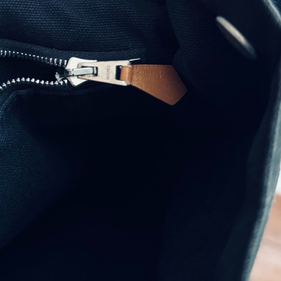 Hermes tote EUC - Picture 10 of 13